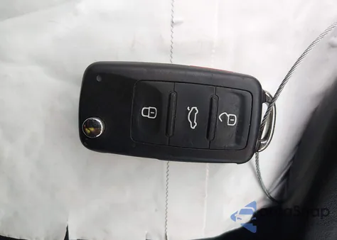 2017 Volkswagen Tiguan 2.0T/2.0T S z USA, uszkodzony, nr VIN WVGAV7AX5HK044761